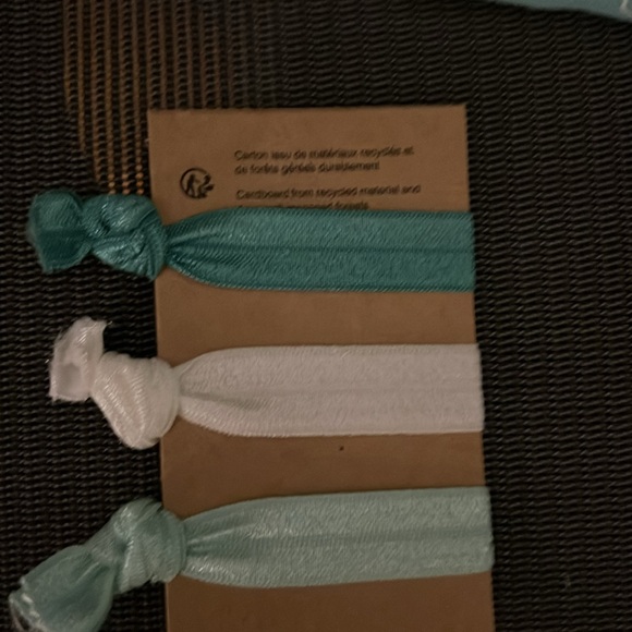 NWT Yves Rocher Monoi Kit - Picture 2 of 6